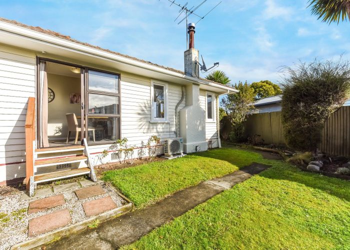  at 2/50 Parkers Road, Tahunanui, Nelson