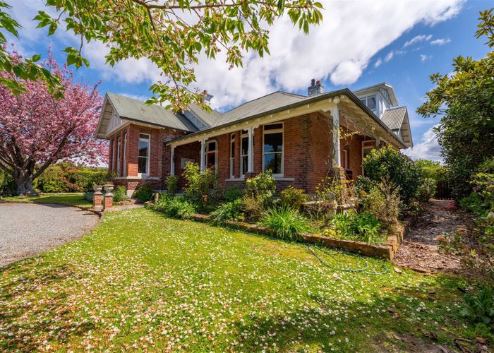 Free property data for 90 Shearman Street, Waimate homes.co.nz