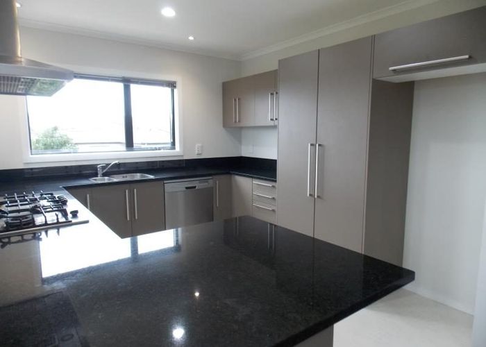  at 8 Tongariro Drive, Aotea, Porirua, Wellington