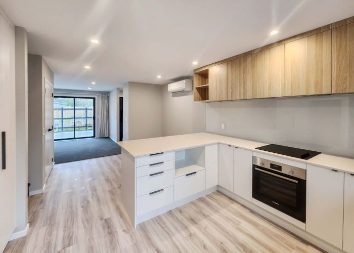  at 2/17 Faulke Avenue, Wainuiomata, Lower Hutt, Wellington