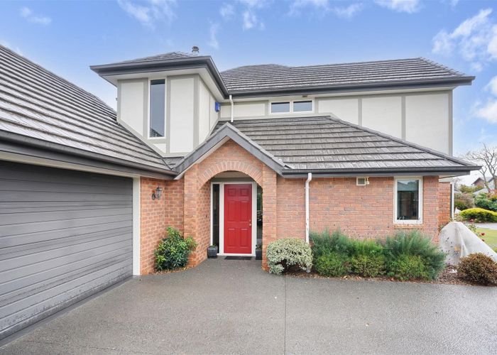  at 3 Oaktree Lane, Bishopdale, Christchurch