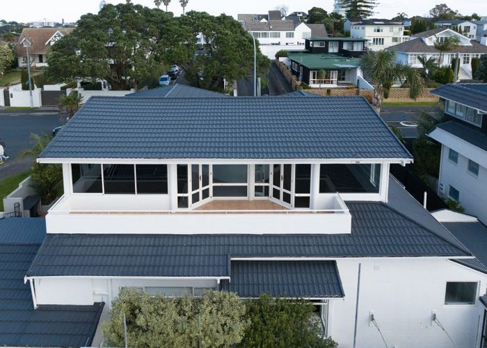  at 2 Ocean View Road, Milford, North Shore City, Auckland