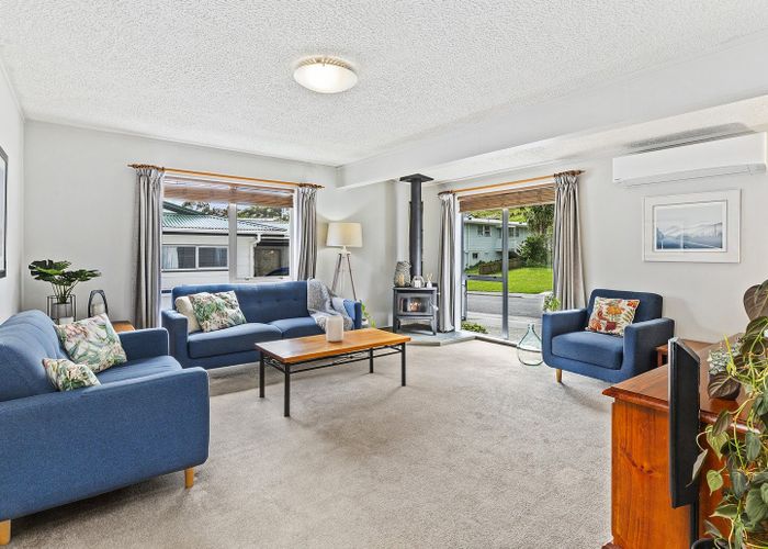  at 52 Hazlewood Avenue, Karori, Wellington