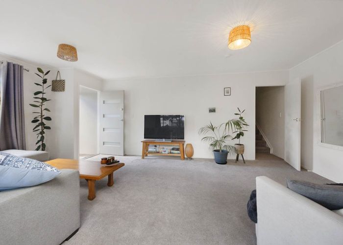  at 1/49 Seabrook Avenue, New Lynn, Waitakere City, Auckland