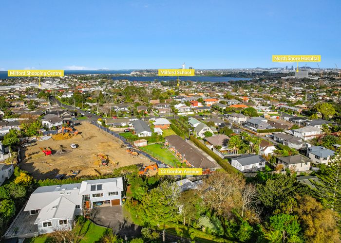  at 12 Gordon Avenue, Milford, Auckland