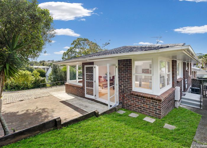  at 1/64 Allum Street, Kohimarama, Auckland