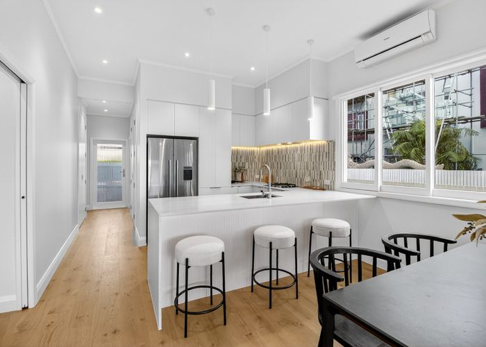  at 10 Joan Street, Point Chevalier, Auckland City, Auckland