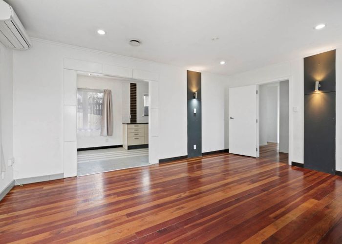  at 21 Tilden Avenue, Hillcrest, North Shore City, Auckland