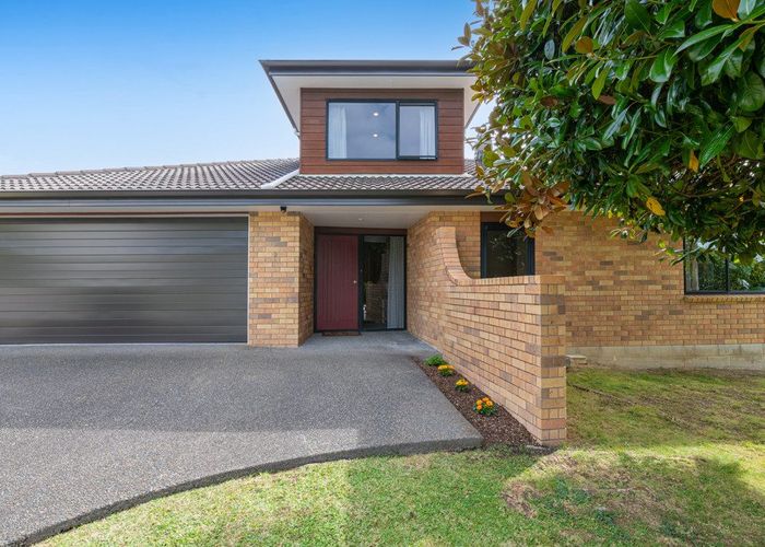  at 9 Thornbill Rise, Unsworth Heights, North Shore City, Auckland