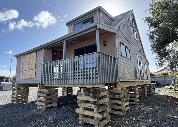  at 2 Garfield Road, Helensville, Rodney, Auckland