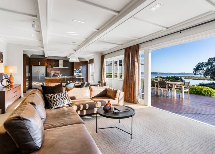  at 15 Lynch Street, Point Chevalier, Auckland City, Auckland