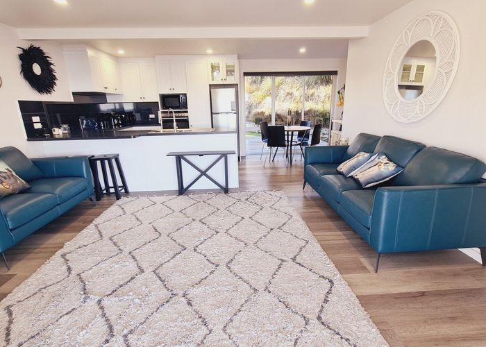  at 2 Richard Street, Riverton