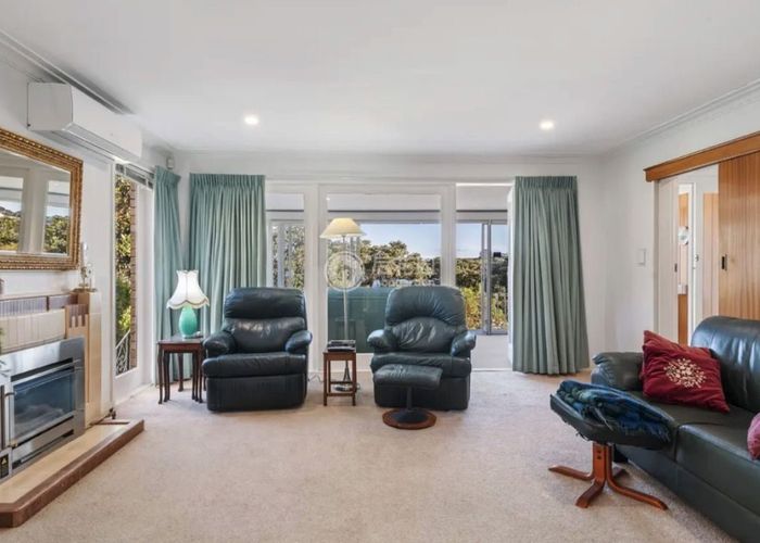  at 5 Churchill Road, Murrays Bay, Auckland