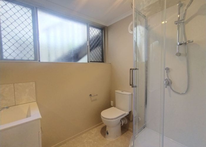  at 1/128 Bucklands Beach Road, Bucklands Beach, Manukau City, Auckland