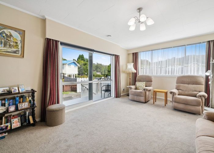  at 15 Riversdale Road, Clouston Park, Upper Hutt