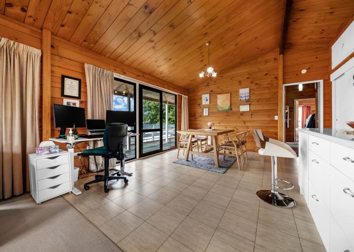  at 10 Kitewao Street, Northcote, North Shore City, Auckland