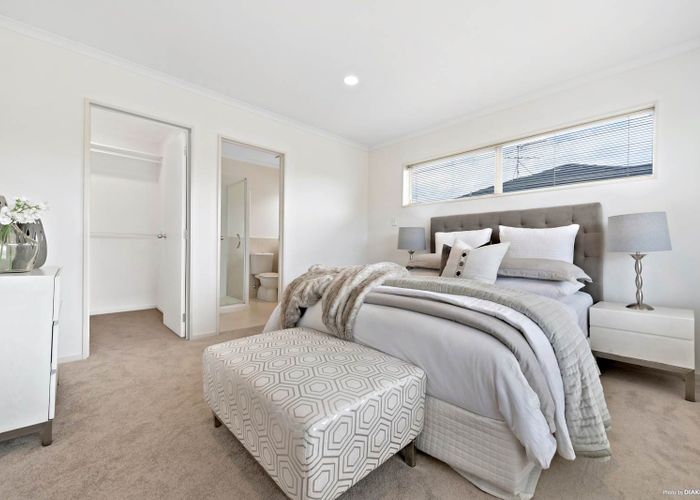  at 2 Vinci Court, Manurewa, Auckland
