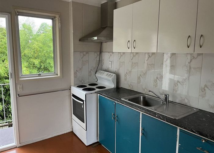  at 2/11 Wolverton Street, Avondale, Auckland City, Auckland