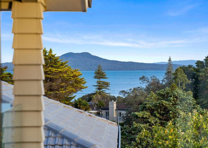  at 463A Beach Road, Murrays Bay, Auckland