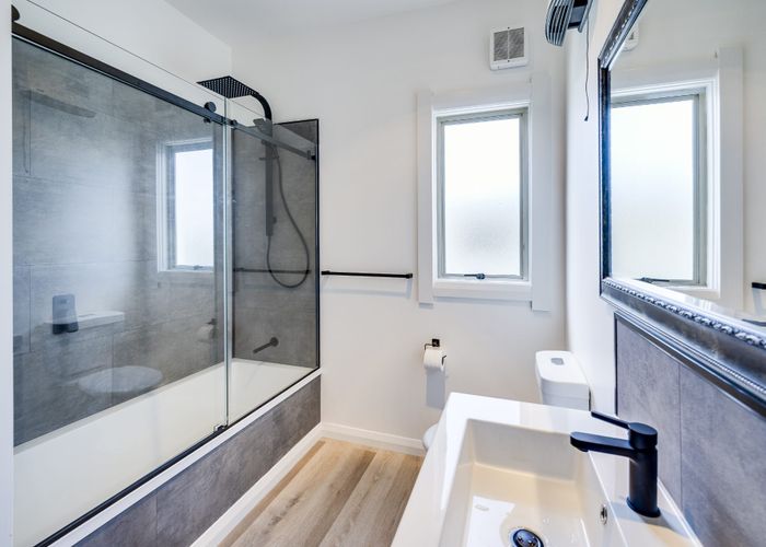  at 1/404 Gloucester Street, Taradale, Napier, Hawke's Bay