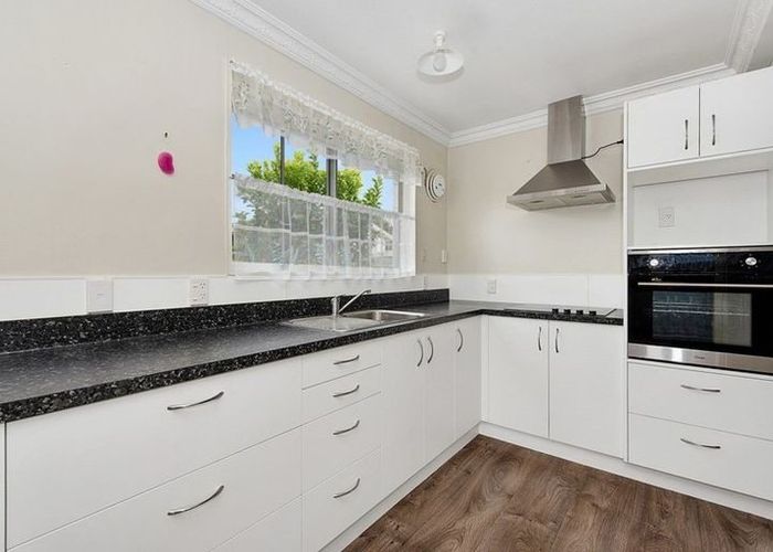  at 6 Leonard Place, Dinsdale, Hamilton, Waikato