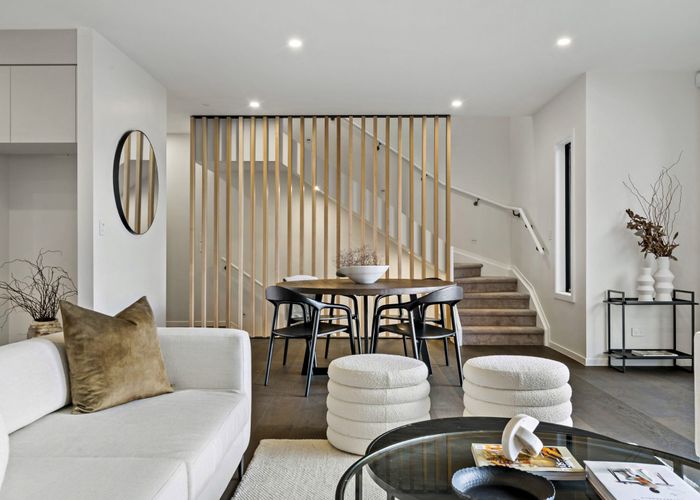  at 2 Stockade View Lane, Howick, Manukau City, Auckland