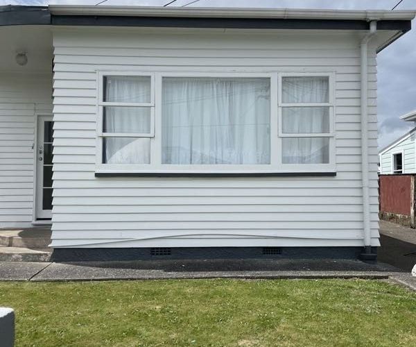  at 20B Bay Street, Petone, Lower Hutt, Wellington