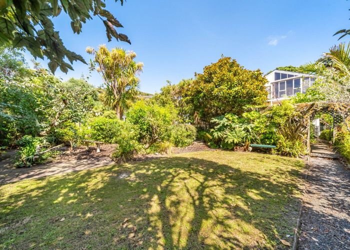  at 17 Paremata Crescent, Paremata, Porirua, Wellington