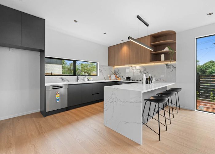  at 8A Cadman Avenue, Waterview, Auckland