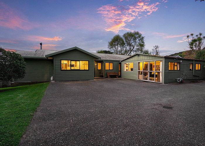 at 180 Carter Road, Oratia, Auckland
