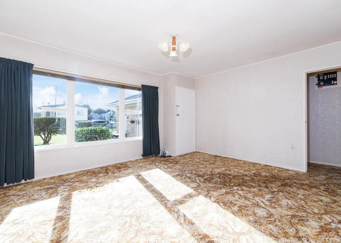  at 2/9 Duke Street, Three Kings, Auckland City, Auckland