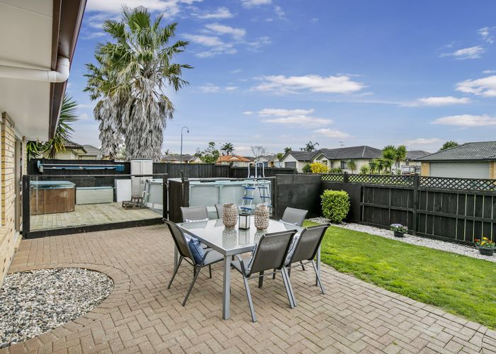  at 8 Croftview Road, Wattle Downs, Auckland