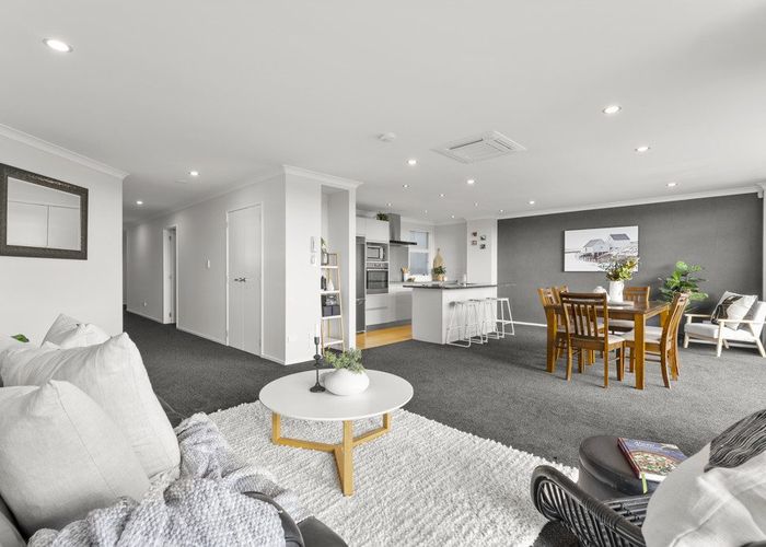  at 2/898 Papamoa Beach Road, Papamoa Beach, Tauranga, Bay Of Plenty