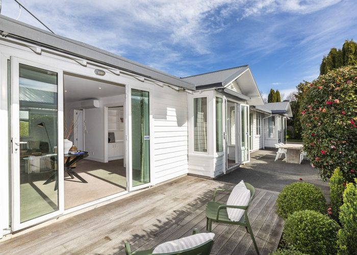  at 3 Wherstead Road, Cashmere, Christchurch City, Canterbury