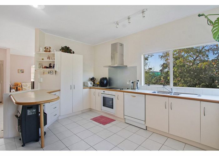  at 4 Tern Place, Unsworth Heights, Auckland