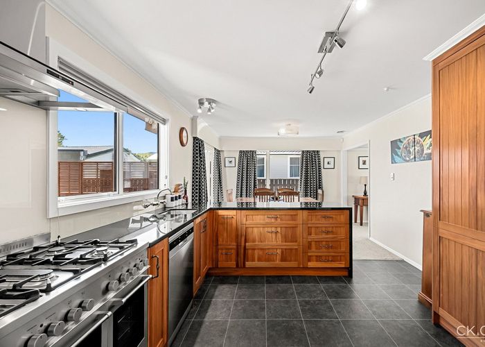  at 71 Holdsworth Avenue, Trentham, Upper Hutt, Wellington