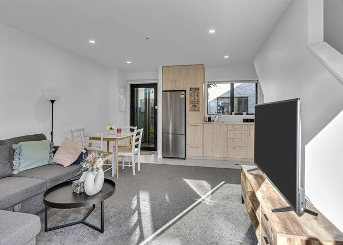  at 8/3 Shearer Avenue, Papanui, Christchurch City, Canterbury
