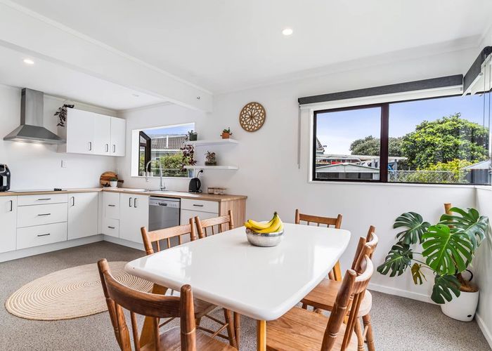  at 15A Martin Road, Manurewa, Auckland