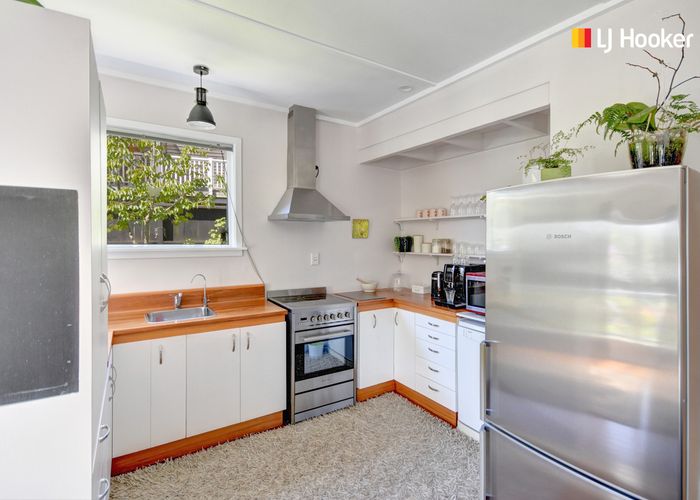  at 5 Clearwater Street, Broad Bay, Dunedin