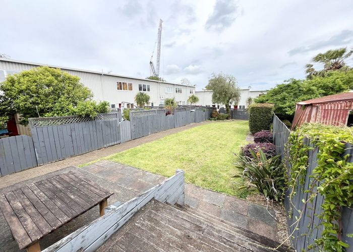  at 22/4 Spring St, Onehunga, Auckland City, Auckland