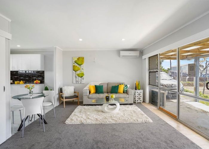 at 1/42 Kenderdine Road, Papatoetoe, Manukau City, Auckland