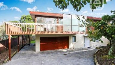  at 1/127 Moore Street, Howick, Auckland