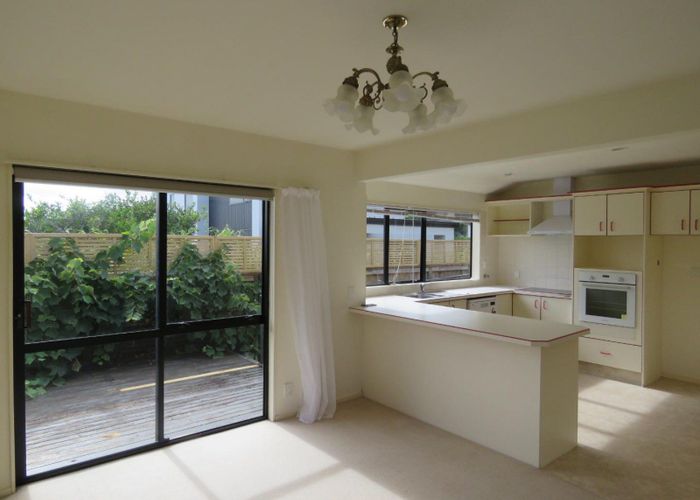  at 5 Kellyville Heights, Merrilands, New Plymouth, Taranaki