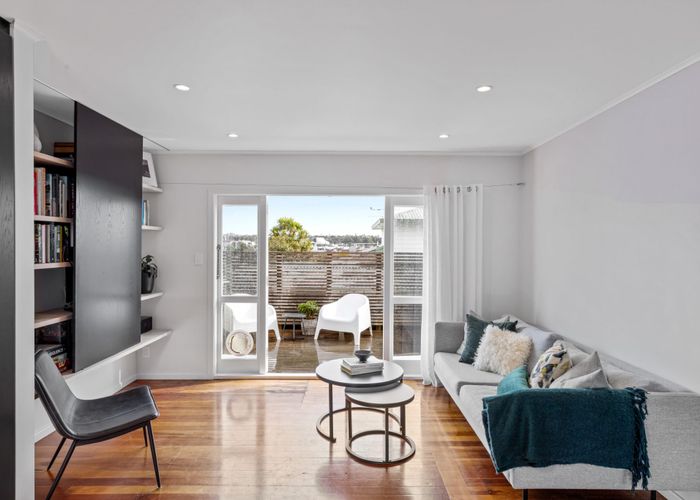  at 1/74 college road, Northcote, North Shore City, Auckland