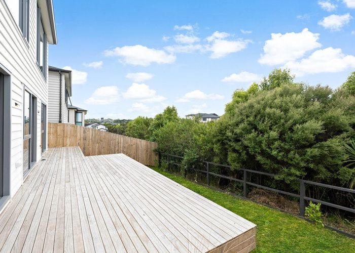  at 6 Baumea Rise, Massey, Waitakere City, Auckland