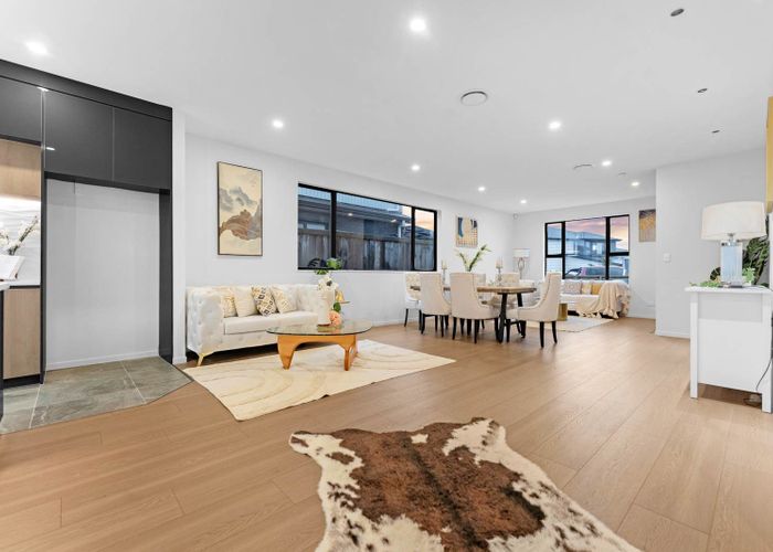  at 6 Bendridge Street, Flat Bush, Manukau City, Auckland