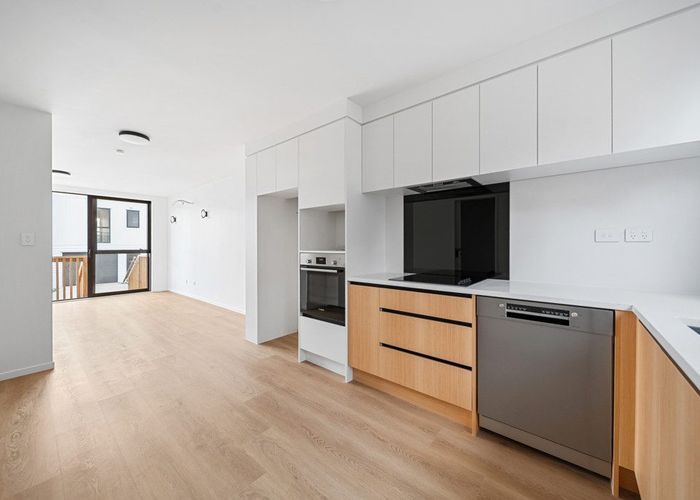  at 4/17 Sunnyfield Crescent, Glenfield, North Shore City, Auckland