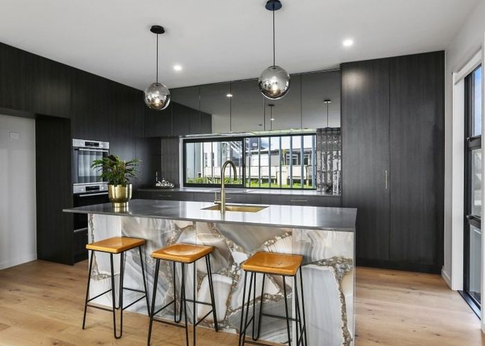  at 2/11a Baring Terrace, Strandon, New Plymouth, Taranaki