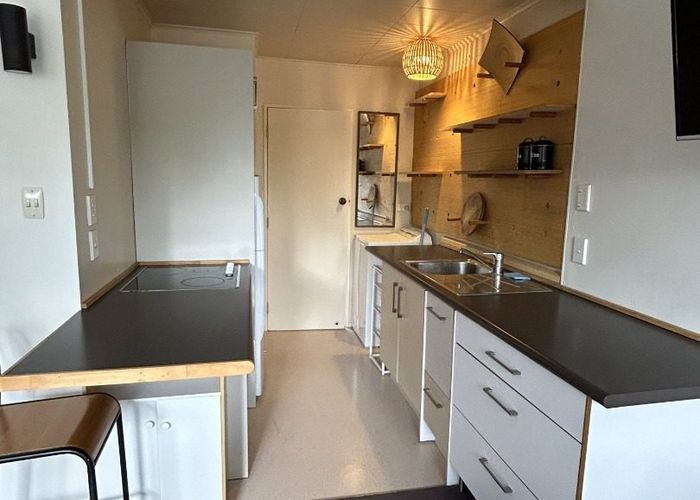 For rent 4/29 Main Street, Greytown, South Wairarapa, Wellington