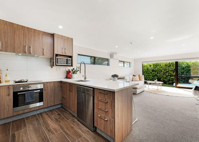  at 40B Waddell Avenue, Point England, Auckland City, Auckland